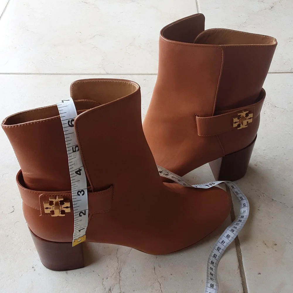 Tory Burch almost new boots - Picture 9 of 11